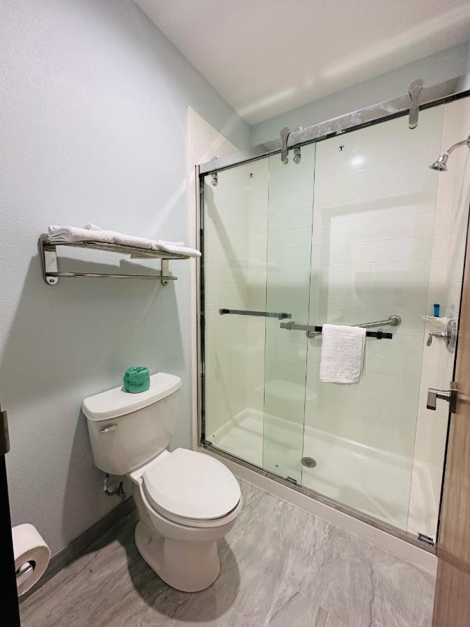 Crosby Travel Lodge And Rv Park Экстерьер фото