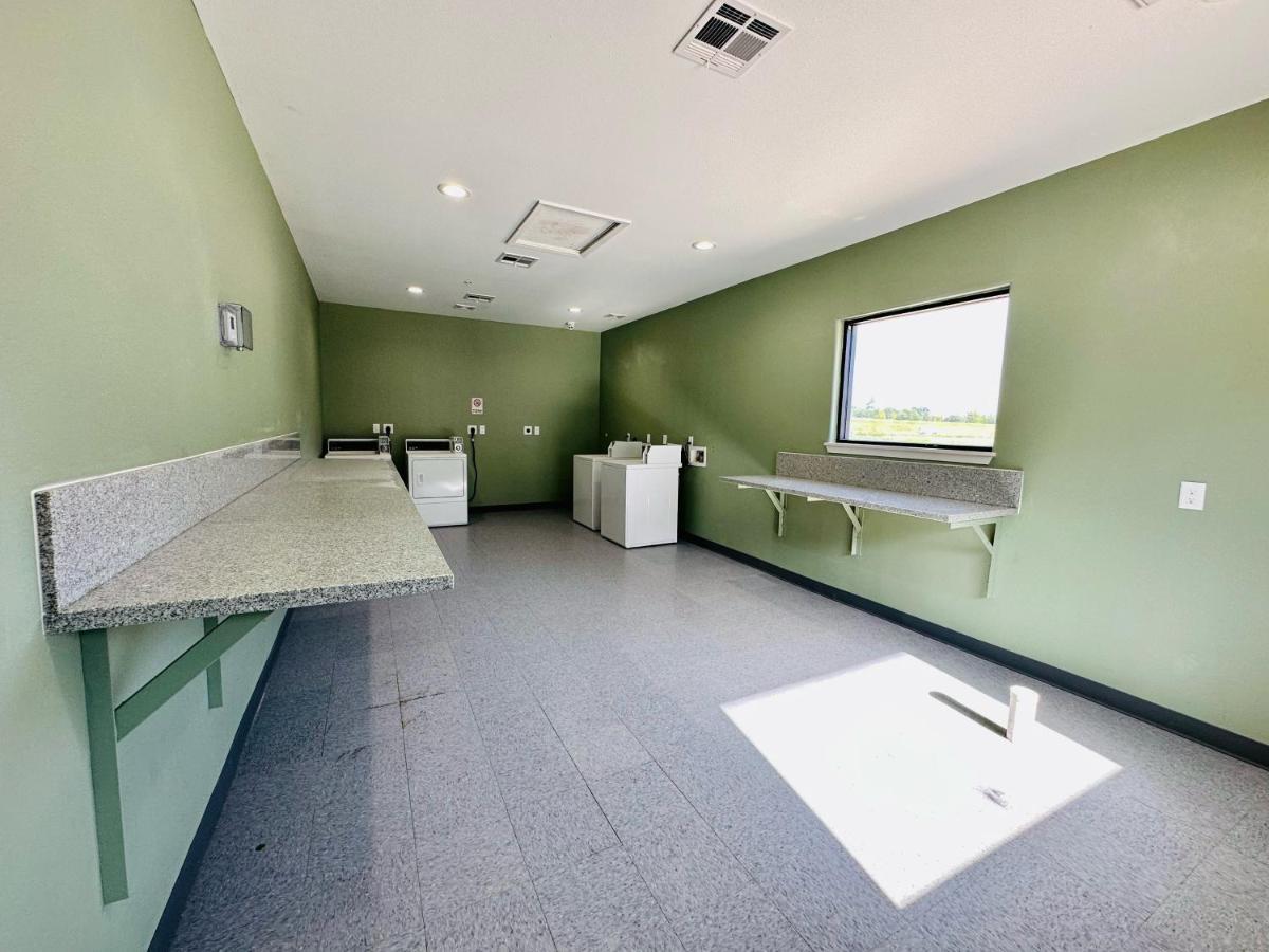 Crosby Travel Lodge And Rv Park Экстерьер фото